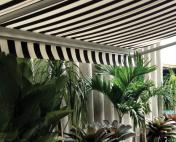 Toldos de Braços Retráteis Toldos de Braços Retráteis